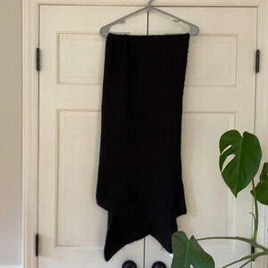 New with tag‎ giftable black sweater scarf uneven asymmetrical hem knit